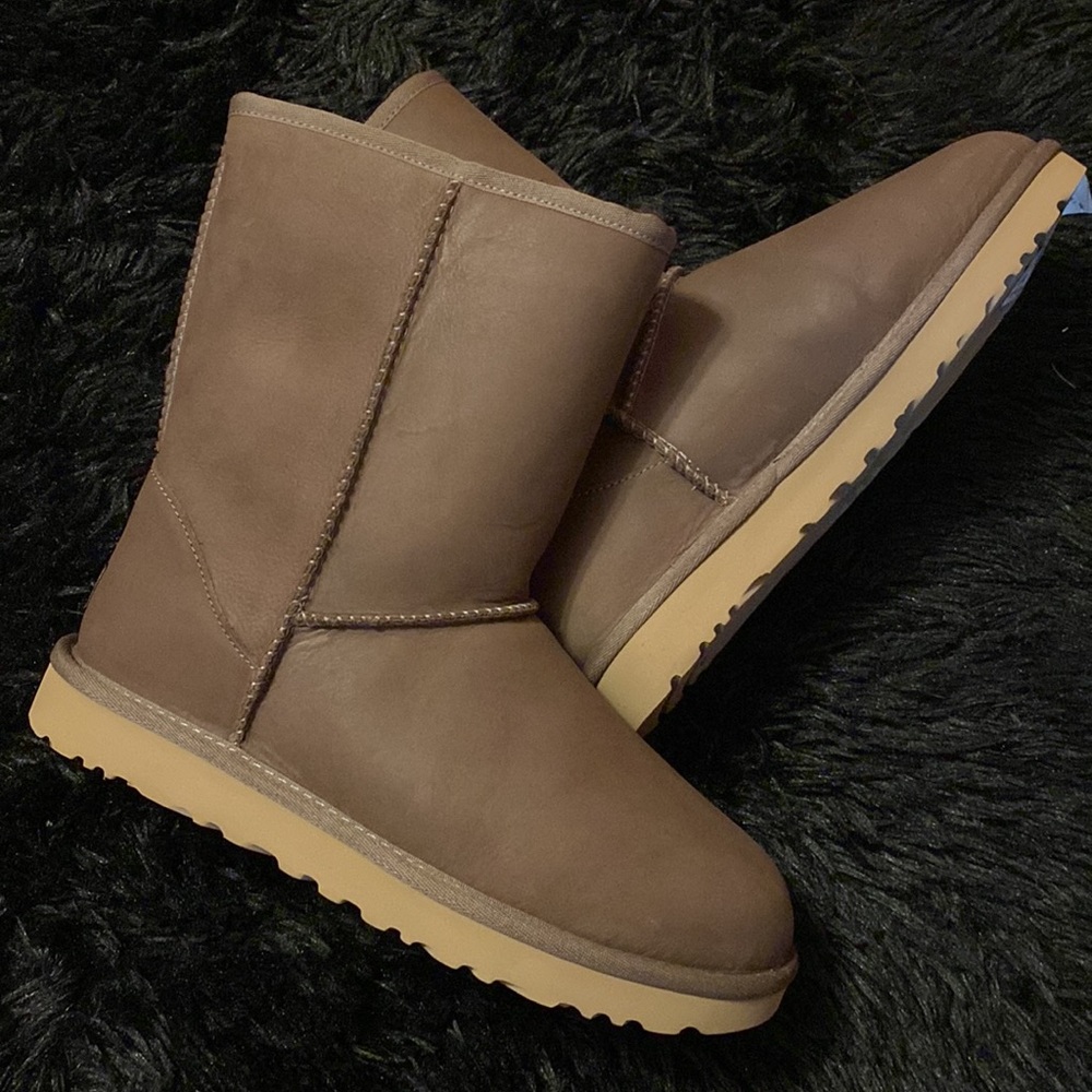 New* Short Classic Ugg Boots
